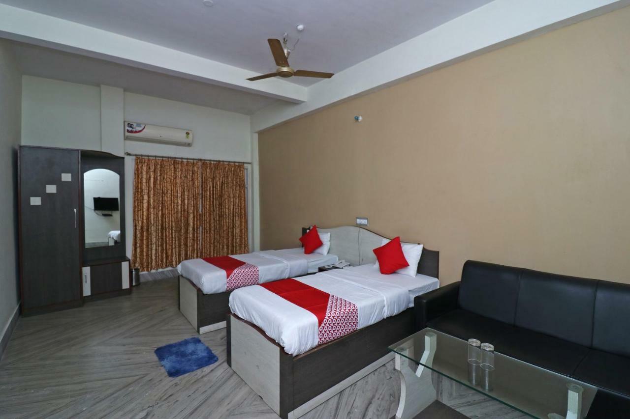 Oyo 37989 Hotel Debarshi Bānkura Quarto foto